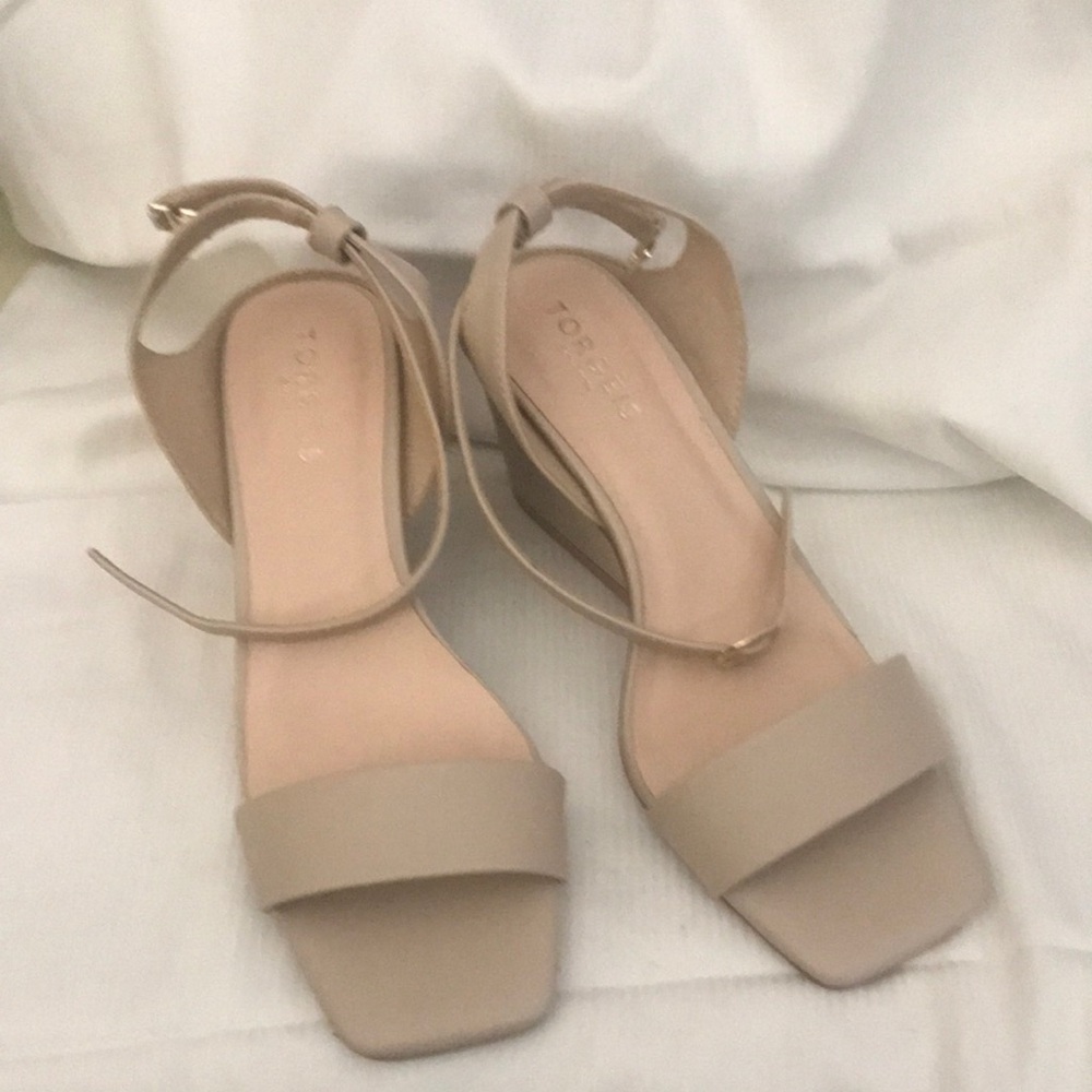 Torgeis New York  Beige Women's Sandals Size 7